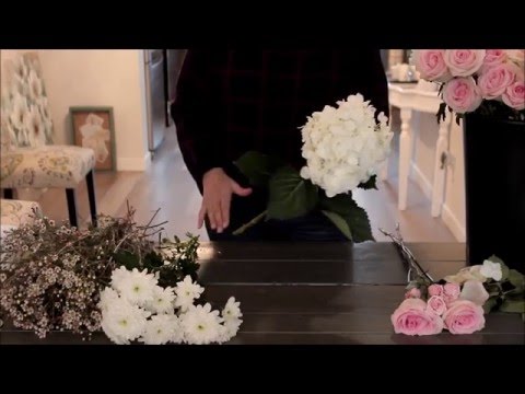 How to Make a Rose and Hydrangea Bridal Bouquet How to Make a Rose and Hydrangea Bridal Bouquet