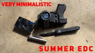 My VERY MINIMALISTIC Summer EDC