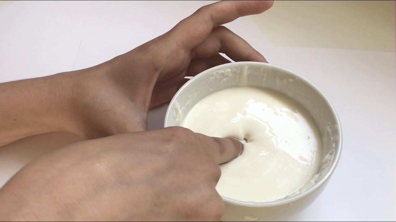 Cornstarch And Water Experiment - YouTube