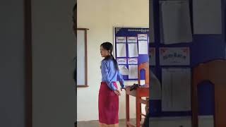 អ្នកគ្រូក្រមុំ