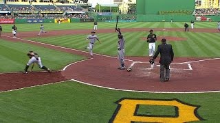 MIN@PIT: Suzuki comes home on Liriano's wild pitch