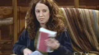 amy davidson as kerry hennessy in 8 simple rules