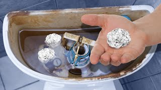 This Is What Happens When You Put Aluminum Foil in Your Toilet