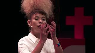 D’où me vient toute cette énergie ?  | Flavia Coelho | TEDxTours