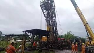 ONGC workover rig mast down