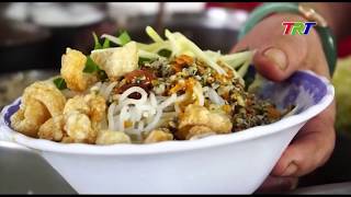 KHÁM PHÁ ẨM THỰC HUẾ