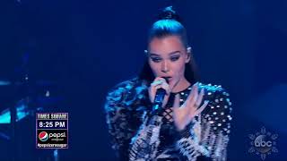 Hailee Steinfeld & Alesso - Let Me Go (with Florida Georgia Line) Live at #RockInEve
