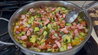 Calabacitas con salchicha!😋￼