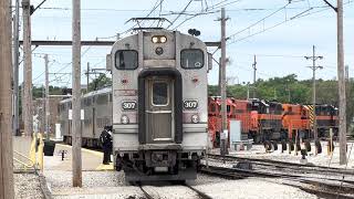 NICTD 503 Boarding \u0026 Departing @ Carroll Ave.