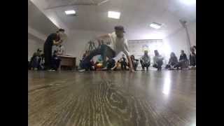 Stepan vs Apache (footwork 1x1) UNDERGROUND BATTLE 2