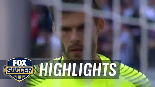 Marco Fabian scores against Hertha Berlin | 2016-17 Bundesliga Highlights