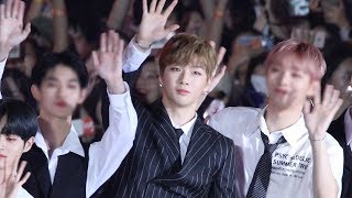 180801 워너원 강다니엘 플라워카펫 (Kang Daniel Flower Carpet) [2018 KMF] 4K 직캠 by 비몽