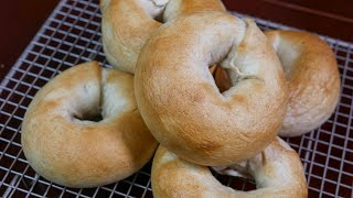 Whole wheat bagels, low-fat and healthy, oil-free and sugar-free