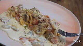 Delicious Cream Bacon Pasta! Simple Italian Pasta!