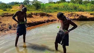 African Village Life Raw \u0026 Uncut Bathing At The River #nature #africanvillage