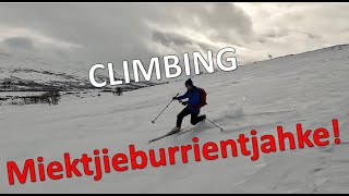 Will you get rewarded in ski touring Storulvån to Miektjieburrientjahke? Yes!