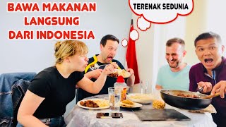 PADA GA SABAR 😂 MAKANAN RUMAHAN LANGSUNG DI BAWA DARI SUMBAR INDONESIA