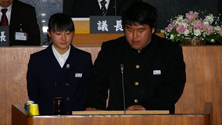 高校生議会（脇坂光流議員、前田舞衣議員）