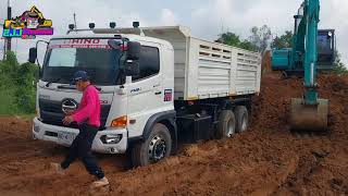 รถสิบล้อใหม่ทุกคัน HINO Victor 260 รถขุด SK200-8 รุ่น8