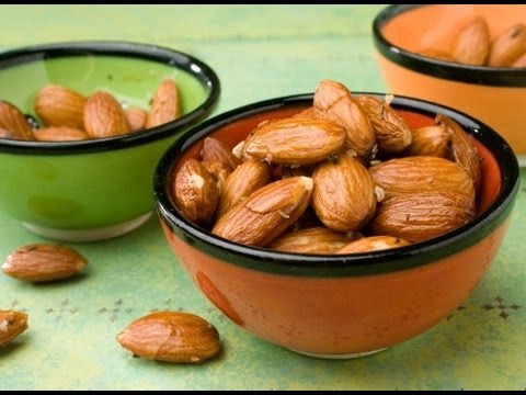 How to Blanch Almonds How to Blanch Almonds