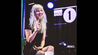 Passionfruit (Remastered) - Paramore @ BBC Live Lounge