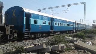 Ahmedabad,Mahesana,Patan express deprature from Mahesana Junction