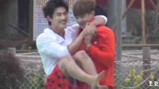 2PM TaecKhun or KhunTaec? - Carribean Bay CF Shooting 110531