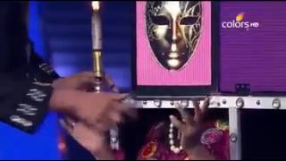 Making the head vanish ....best illusion ever in the world