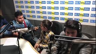 Zara Haule Haule chalo morre Sajana- Live by Umika. Kids enjoying the experience at BIG FM studios.