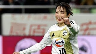 槙野智章氏の引退試合で美しき妻がサプライズ登場！拍手とどよめきの中、ＰＫキッカーに→至近距離からかわいらしくゴール