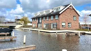 Waterside home at the Dutch village centre harbour of Leimuiden for rent