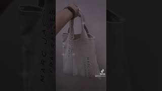 ใส่ของได้เยอะมาก Marc By MJ Fragrances Canvas Unisx Tote Bag Counter VIP GIF #marcjacobsfragrances