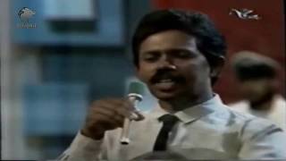 Maxcy Jayaweera :: Bari bara Kare Thiyan - බැරි බර කරේ තියන්.. | Sinhala Songs Listing