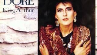 VALERIE DORE - King Arthur / 12\