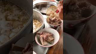 Bakso iga paling rame di Bandung!! Gak murah tapi ngantriiii