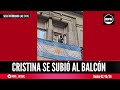 cristina salió al balcón en la marcha universitaria y mira lo que pasó