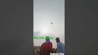 big Kite flying 🪁 #kite flying on makar Sankranti #shorts