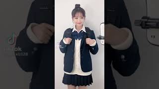 【TikTok】元jkの制服の着こなし方