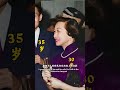 1957年，35岁的杨振宁获得诺贝尔物理学奖，他和夫人杜志礼在庆功宴上的合影，杜致礼陪伴在丈夫身边，一起见证了丈夫人生的高光时刻 历史人物 人物故事 历史 高光时刻 名人故事