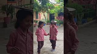 देखें बच्चों का संतुलन।#youtube#primaryschool #sorts