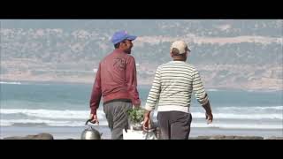 MICHELE SERENA Prod. Presenta MAROCCO Spiaggia ANZA Surfers on The Beach e Landscape