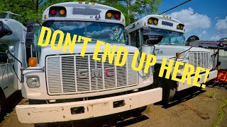 This is what a prison bus looks from the inside!