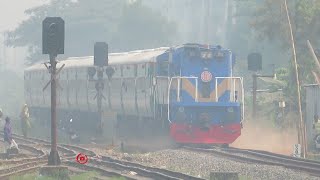 Panchagarh Dhaka Best Intercity Train Ekota Express Train || Bangladeshi Train video