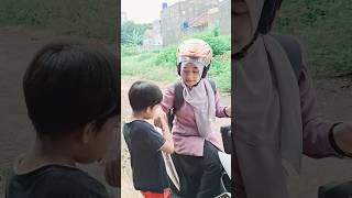 Pamit pergi bekerja #shorts #trending #youtubeshorts #short #shortvideo #shortsvideo #ytshorts #fyp