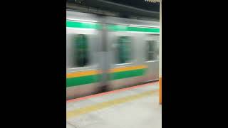 【JR横浜駅】横須賀線E235 発着シーン /commuter trains in Yokohama,Japan #shorts