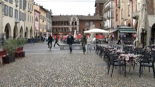 Pavia, fine settimana agitato in centro tra risse, aggressioni e una rapina