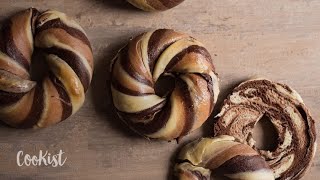 Triple chocolate brioche: moist and fluffy, perfect for breakfast!