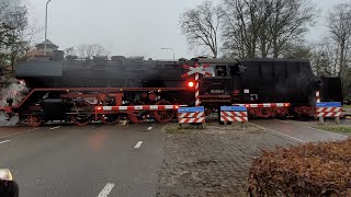 Spoorwegovergang Loenen // Dutch Railroad Crossing