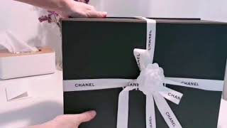 香奈儿Coco Handle 中号开箱视频，容量测试，上身效果  Chanel Coco Handle Handbag Unboxing, What fits \u0026 mod