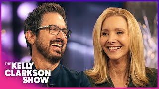 Ray Romano \u0026 Lisa Kudrow Debate If 'Friends' Or 'Everybody Loves Raymond' Is Funnier